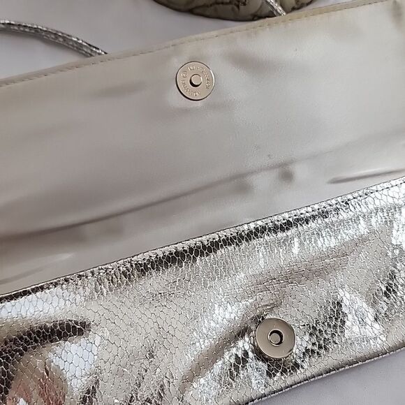 Vintage La Regale Faux Reptile Evening Bag Shiny Platinum - Picture 6 of 11